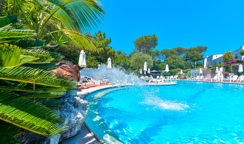 hotel-pineta-ischia-piscina